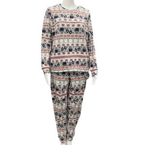 NWT Carisma  Pajamas set of 2 pieces